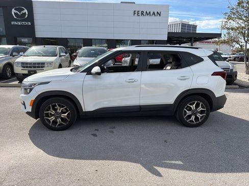 Used 2022 Kia Seltos EX image 8