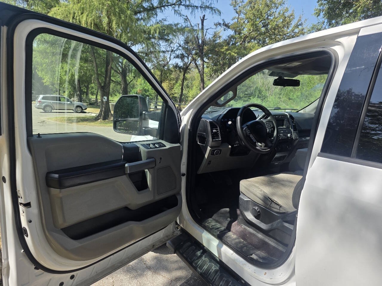 Used 2017 Ford F150 XLT RWD image 9