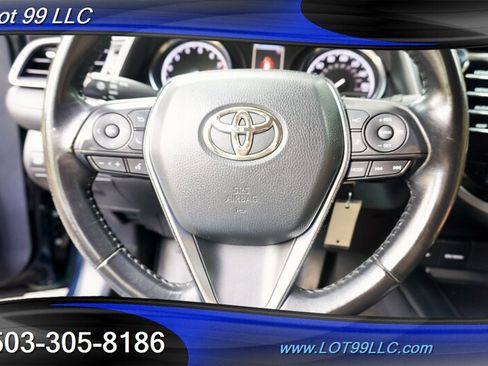 Used 2020 Toyota Camry SE FWD image 26