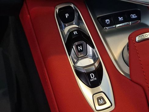 Used 2024 Chevrolet Corvette Stingray Preferred Cpe image 6