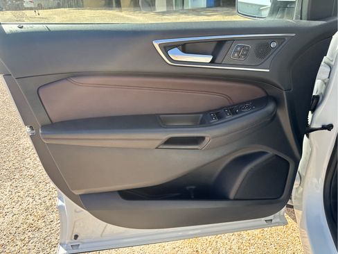 Used 2020 Ford Edge Titanium w/ Equipment Group 301A AWD/4WD image 21