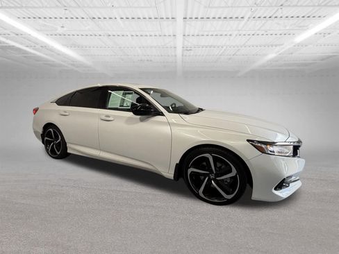 Used 2022 Honda Accord Sport image 7