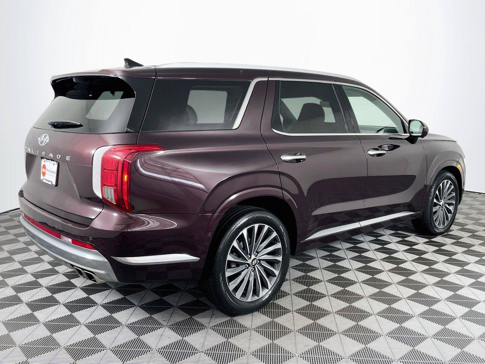 Used 2024 Hyundai Palisade Calligraphy FWD image 9