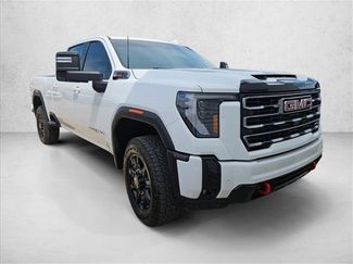 Used 2025 GMC Sierra 2500 AT4 AWD/4WD video 3