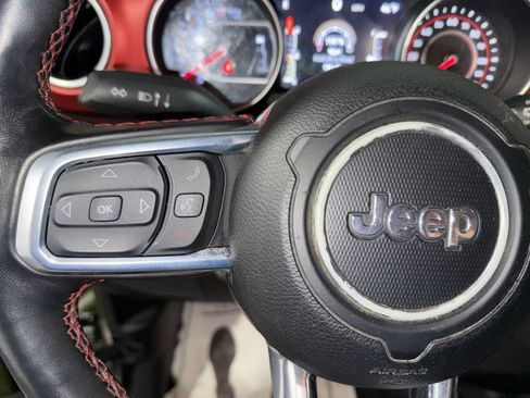 Used 2021 Jeep Wrangler Unlimited Rubicon image 25