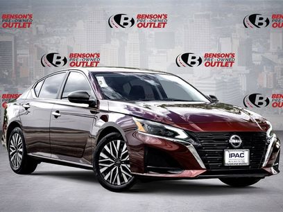 Used 2025 Nissan Altima 2.5 SV