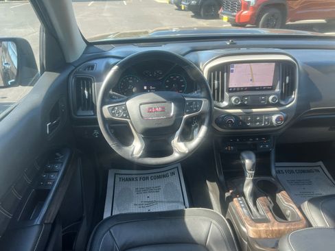 Used 2022 GMC Canyon Denali w/ Denali Black Edition Package image 2