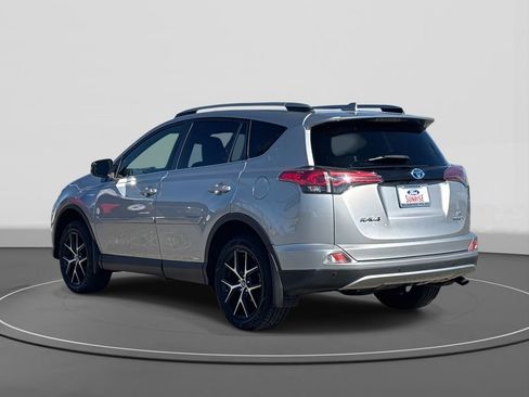 Used 2018 Toyota RAV4 SE w/ Advanced Technology Package image 7