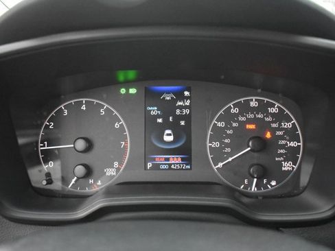 Used 2024 Toyota Corolla LE image 21