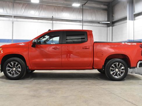 Used 2022 Chevrolet Silverado 1500 LT AWD/4WD image 26