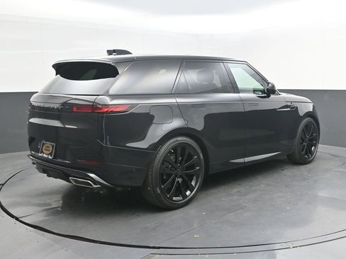 New 2026 Land Rover Range Rover Sport Dynamic SE AWD/4WD image 7