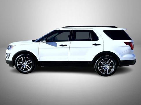 Used 2017 Ford Explorer Sport w/ Equipment Group 401A image 8