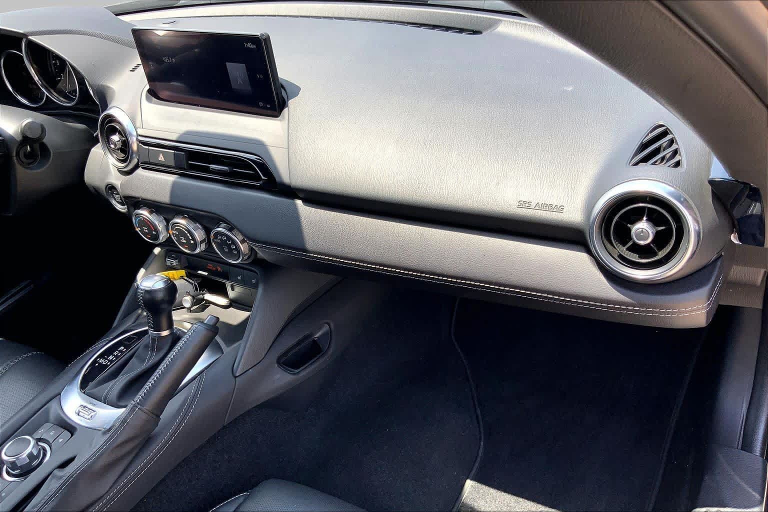 Used 2025 MAZDA MX-5 Miata RF Grand Touring RWD image 17