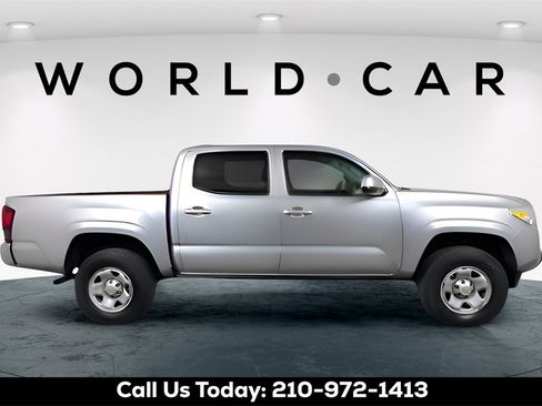 Used 2023 Toyota Tacoma SR image 12