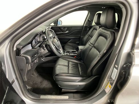Used 2022 Lincoln Corsair AWD w/ Premium Package image 31