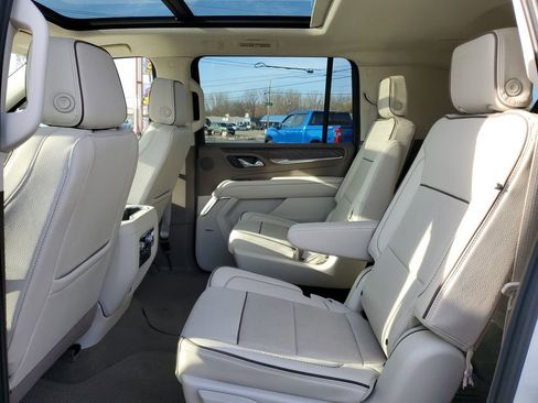 Certified 2023 GMC Yukon XL Denali image 31
