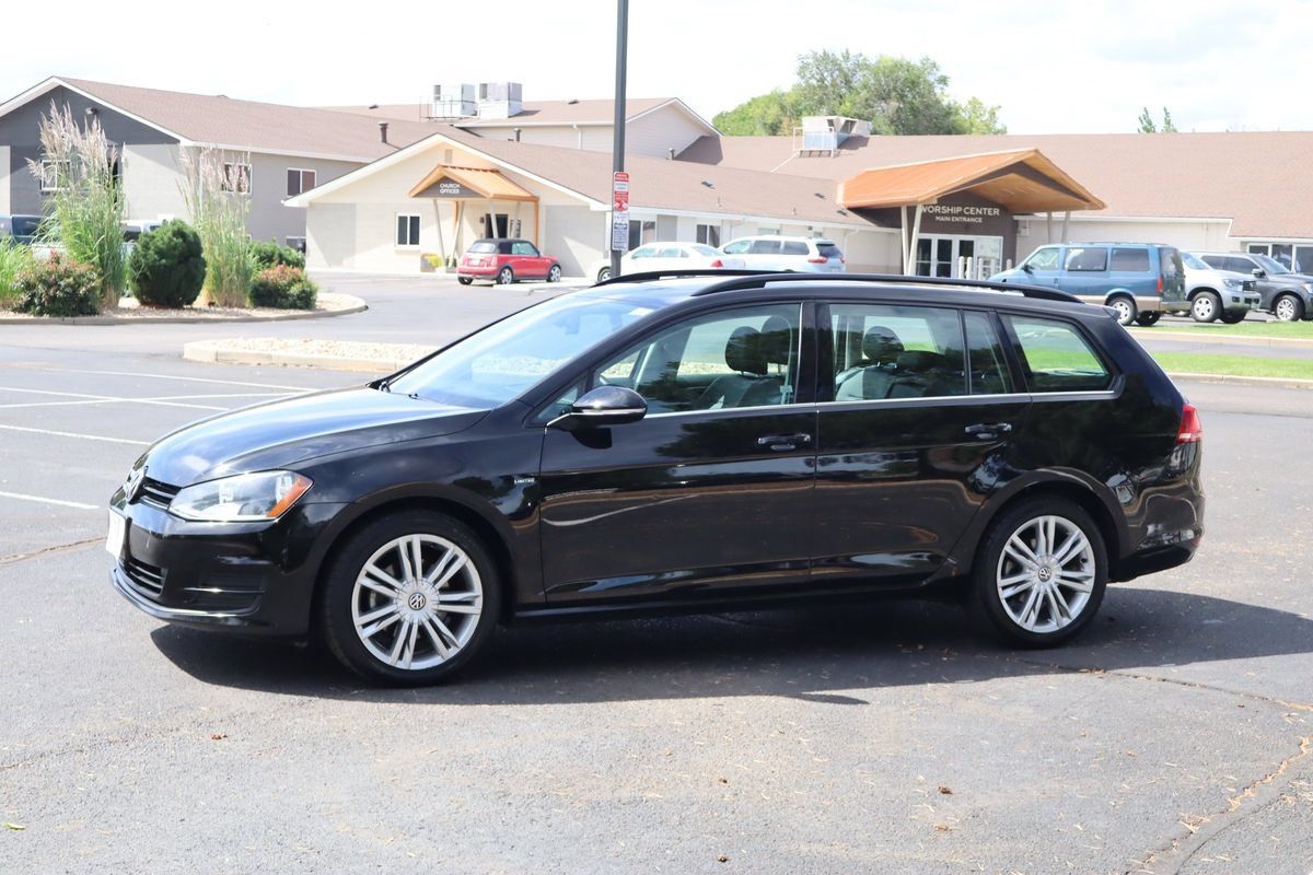 Used 2016 Volkswagen Golf Limited Edition FWD image 10