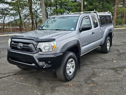 Used 2015 Toyota Tacoma 4x4 Access Cab w/ Convenience Package