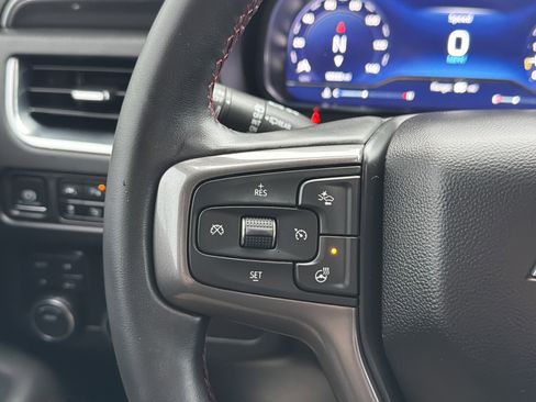 Used 2024 Chevrolet Suburban RST w/ Luxury Package image 18