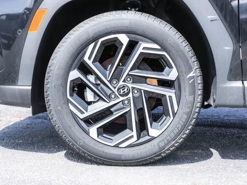 Certified 2025 Hyundai Tucson Limited AWD/4WD image 18