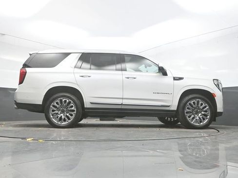 Used 2023 GMC Yukon Denali Ultimate image 42