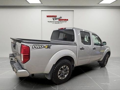 Used 2018 Nissan Frontier PRO-4X image 7