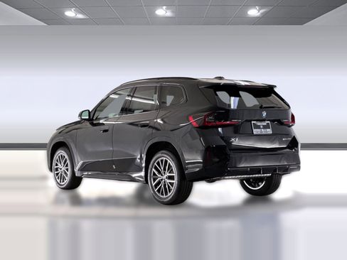Used 2026 BMW X1 xDrive28i w/ Technology Package AWD/4WD image 3