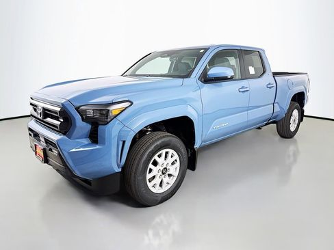 New 2026 Toyota Tacoma SR5 AWD/4WD image 3