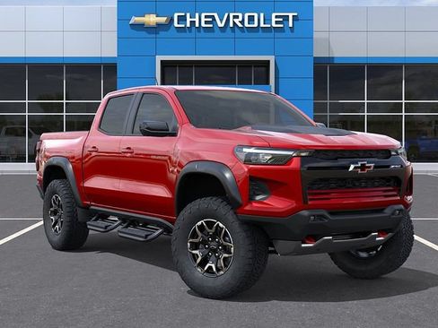New 2026 Chevrolet Colorado ZR2 w/ Technology Package AWD/4WD image 7