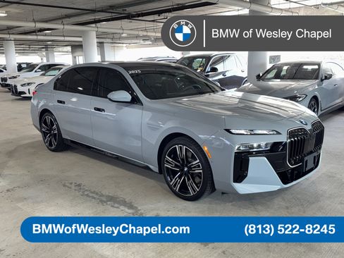Used 2025 BMW 760i xDrive w/ Executive Package AWD/4WD image 1