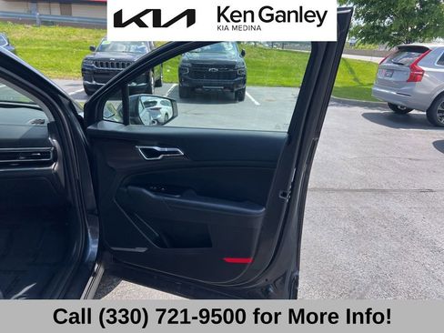Used 2024 Kia Sportage EX FWD image 59
