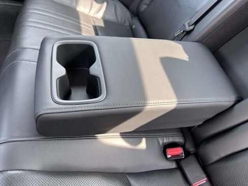 Used 2018 Honda Accord Touring image 15