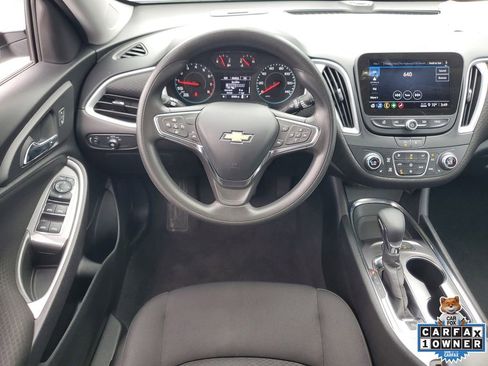 Used 2024 Chevrolet Malibu LT FWD image 11