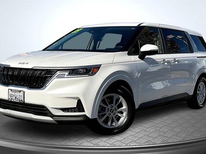 Certified 2023 Kia Carnival LX
