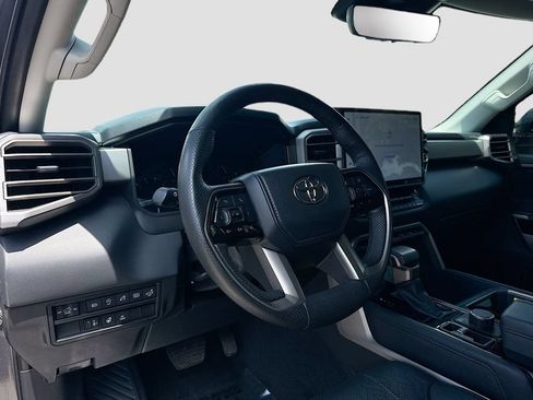 Used 2023 Toyota Tundra Limited AWD/4WD image 9