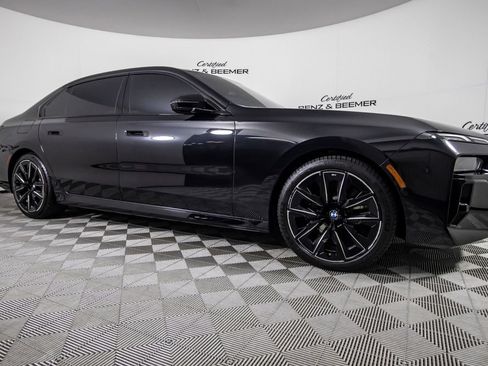 Used 2023 BMW 740i RWD image 2