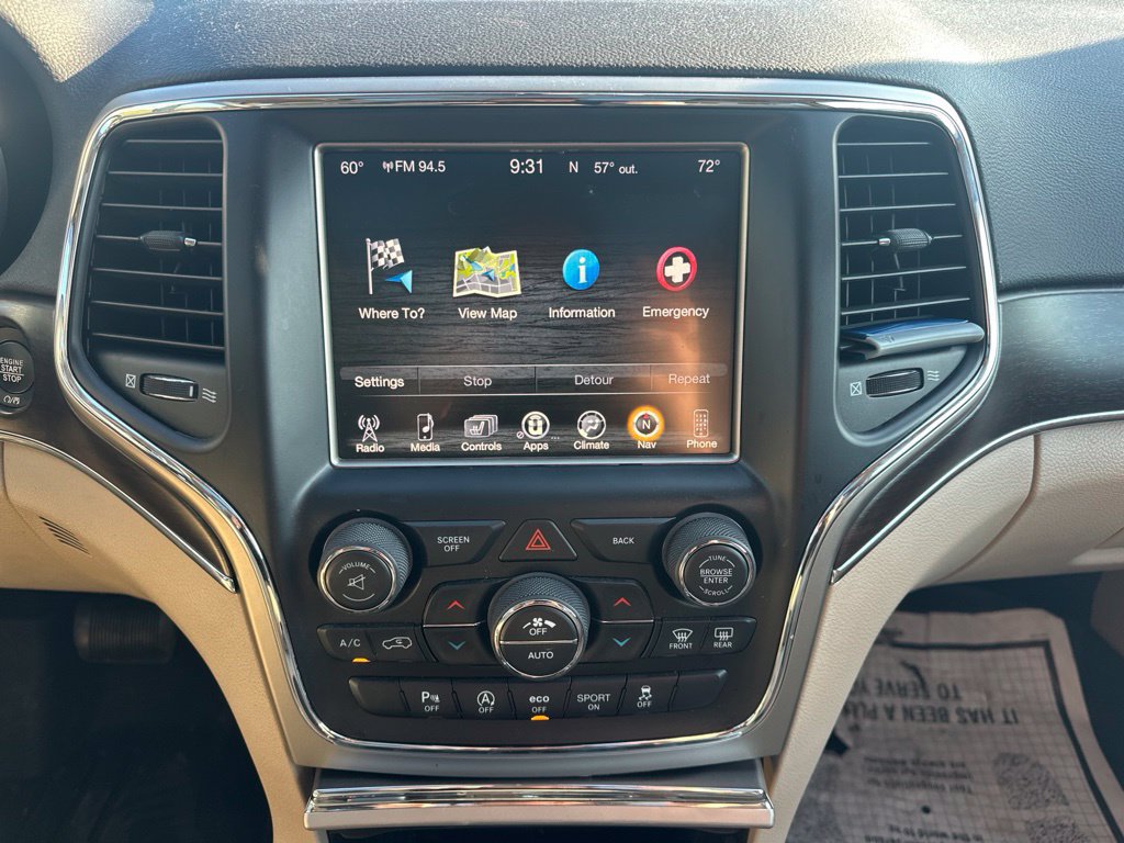Used 2017 Jeep Grand Cherokee Limited w/ Luxury Group II AWD/4WD image 12