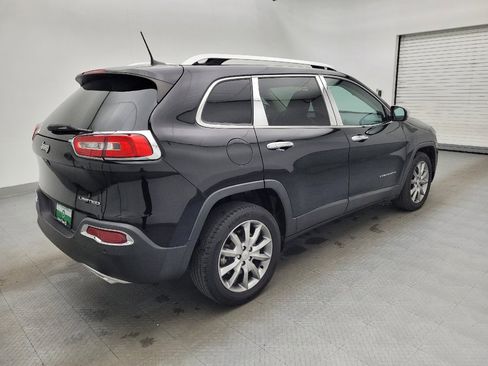 Used 2018 Jeep Cherokee Limited FWD image 10