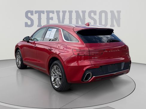Used 2025 Genesis GV70 2.5T AWD/4WD image 3