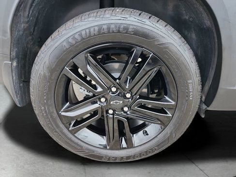 Certified 2025 Chevrolet Trax ACTIV image 30