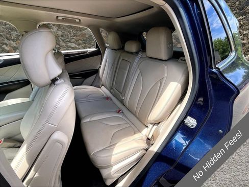 Used 2017 Lincoln MKC Reserve w/ Lincoln MKC Climate Package AWD/4WD image 21