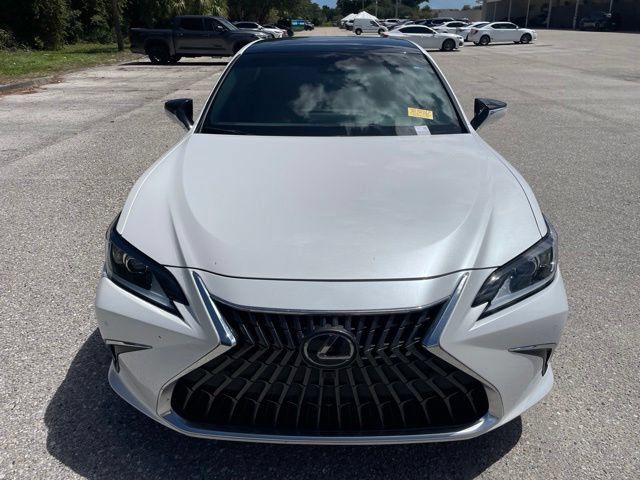 Used 2025 Lexus ES 350 w/ Technology Package FWD image 6