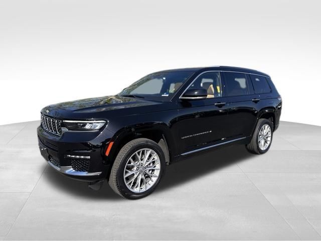 Used 2023 Jeep Grand Cherokee L Summit w/ Advanced Protech Group IV AWD/4WD image 3