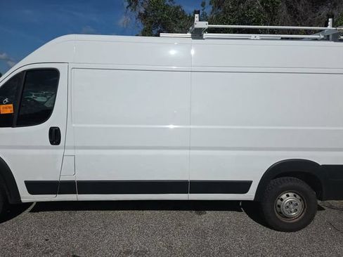 Used 2025 RAM ProMaster 2500 w/ Safety Group FWD image 5