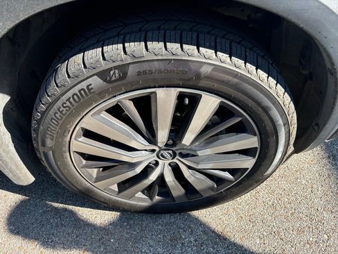 Used 2022 Nissan Pathfinder Platinum w/ Cargo Package image 6