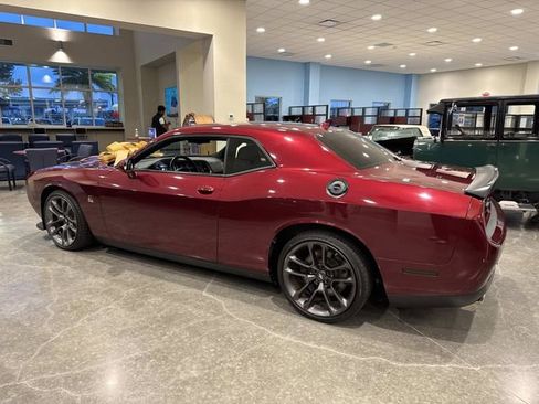 Used 2021 Dodge Challenger R/T Scat Pack image 6