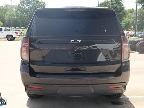 Used 2023 Chevrolet Tahoe Z71 w/ Luxury Package AWD/4WD image 4