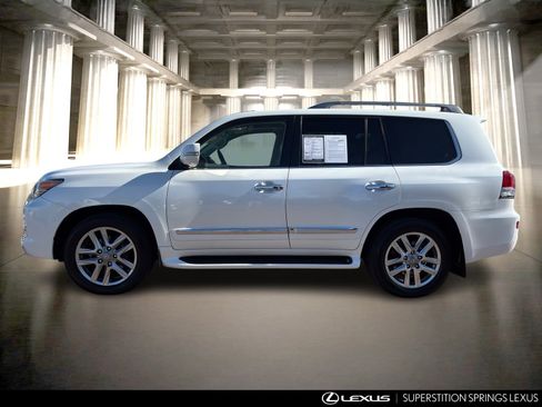 Used 2015 Lexus LX 570 4WD image 7