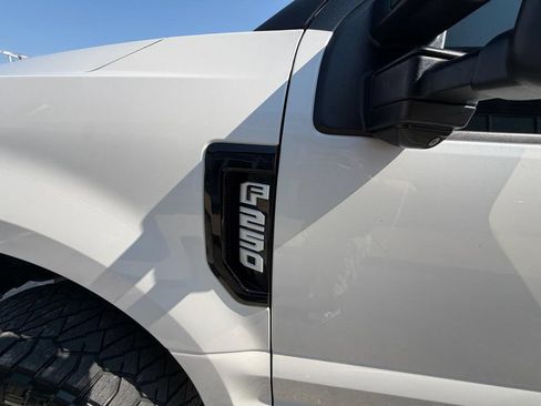 Used 2019 Ford F250 Lariat w/ Lariat Ultimate Package AWD/4WD image 9