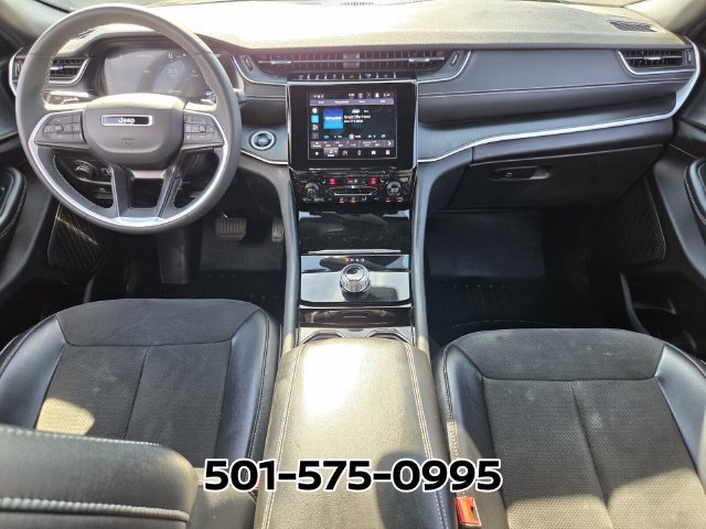Used 2023 Jeep Grand Cherokee Altitude AWD/4WD image 15